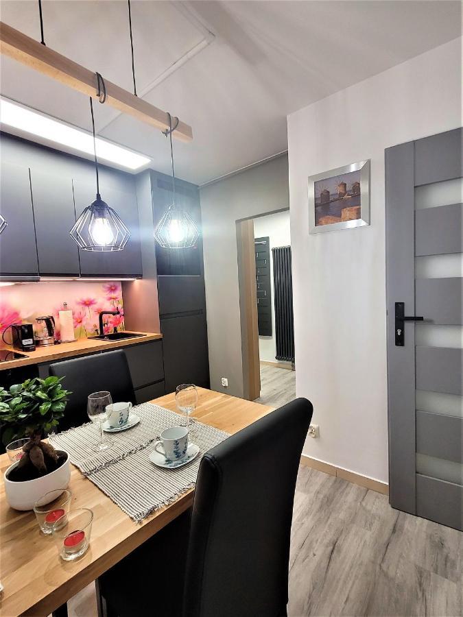 Apartament Radiostacja, Parking Free, Klimatyzacja Gliwice Exterior photo